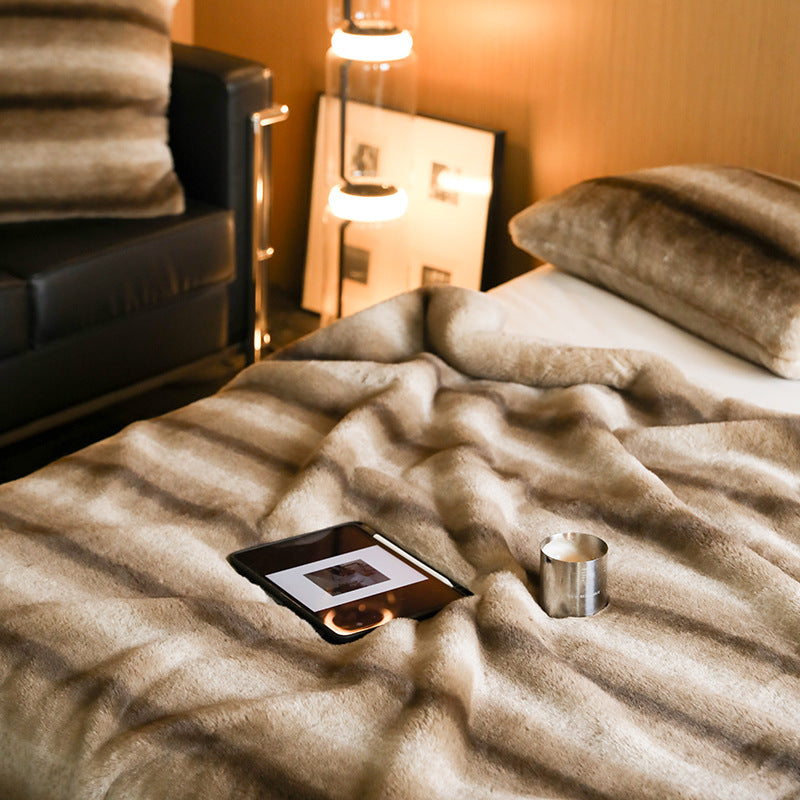 Thickened Winter Plush Blanket| Ultra-Soft Faux Mink Throw