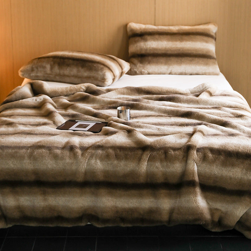 Thickened Winter Plush Blanket| Ultra-Soft Faux Mink Throw